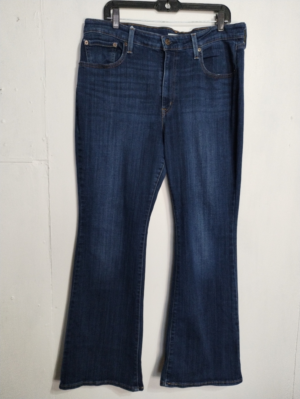 Levi's Women's Dark Blue Bootcut Jeans Size (34)